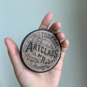 Too Cool For School - Contour Palette